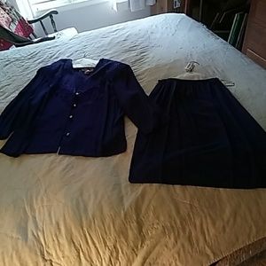 Cocktail suit, size 3X (001)